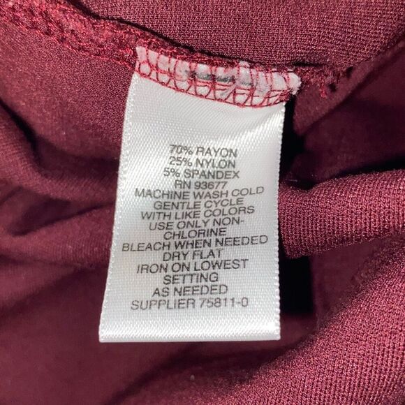 Liz Claiborne Women's Burgundy Straight Leg Mid Rise Pull On Pants Size Large - Picture 8 of 9